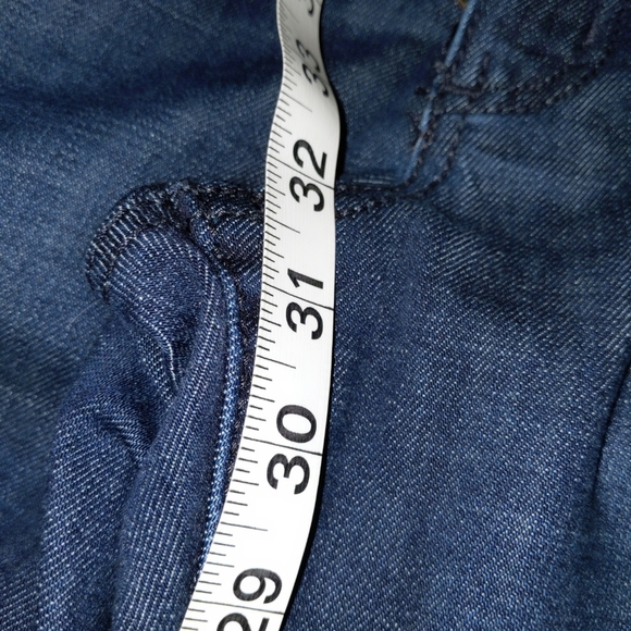 Lee's Slender Secret Velvet Details 8 medium jeans - Picture 5 of 8